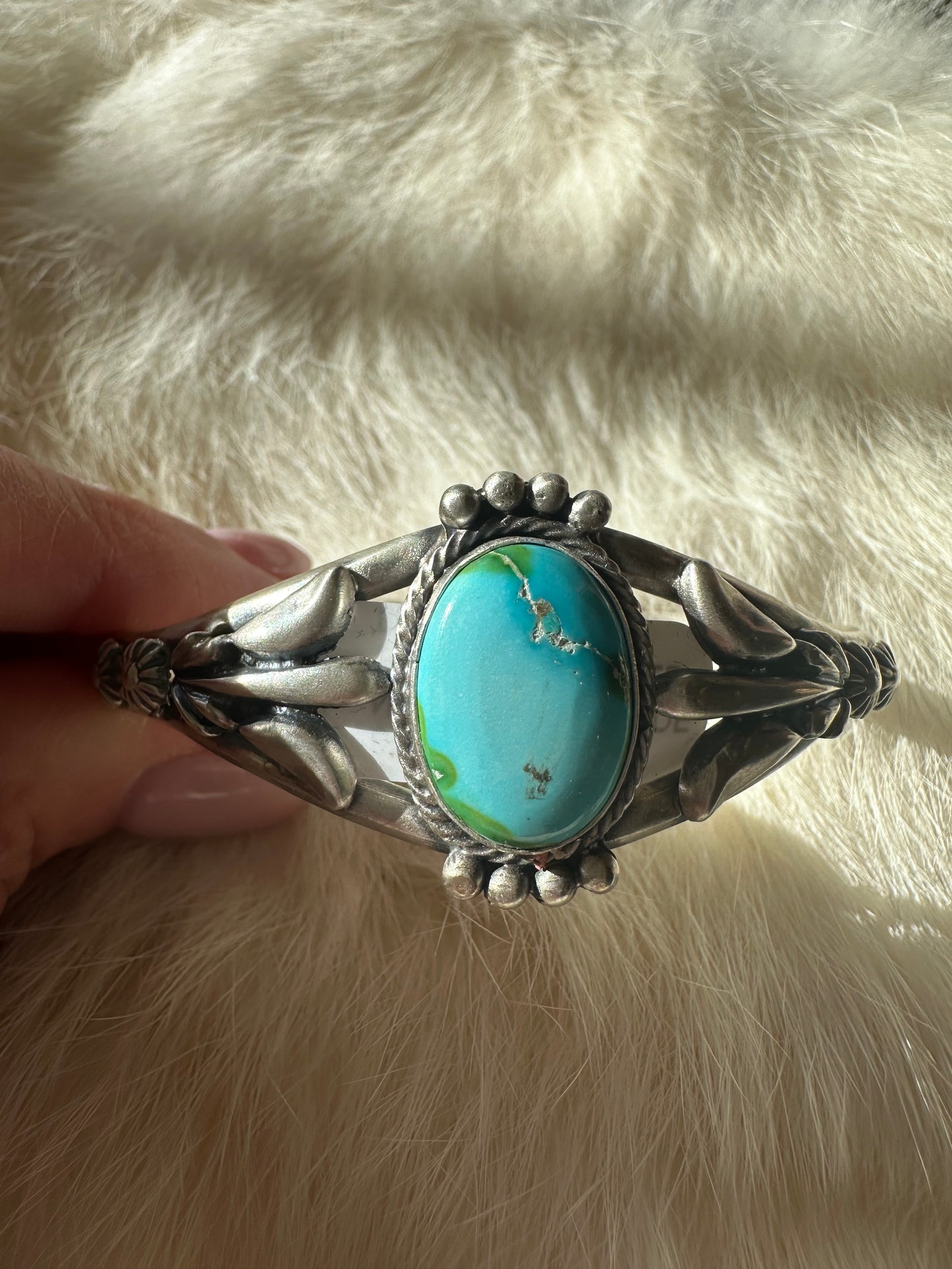 Lotus Cuff