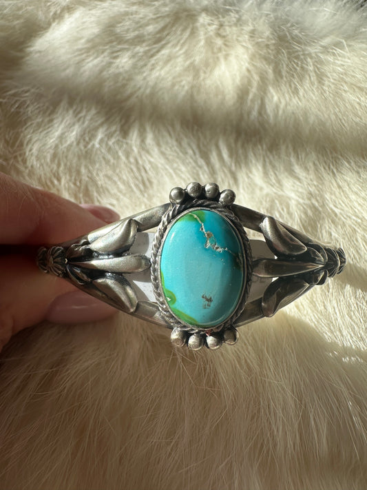 Lotus Cuff