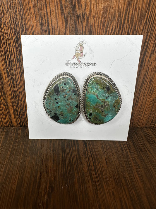 Large Roistone Studs